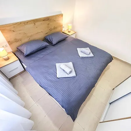 Apartamento Comfortable 1178 *