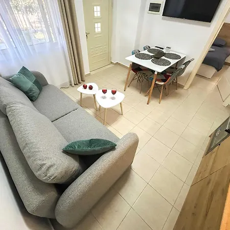 Comfortable 1178 Apartamento Golem (Tirana)