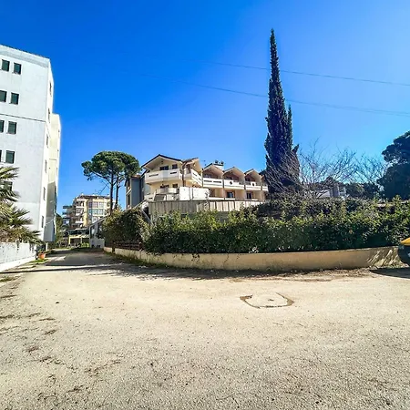 Comfortable 1178 Διαμέρισμα Golem (Tirana)